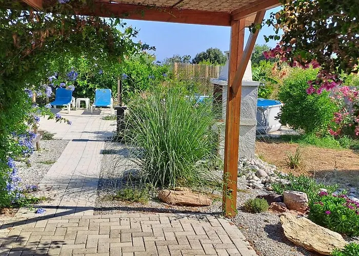 شاليه Villa Soroni